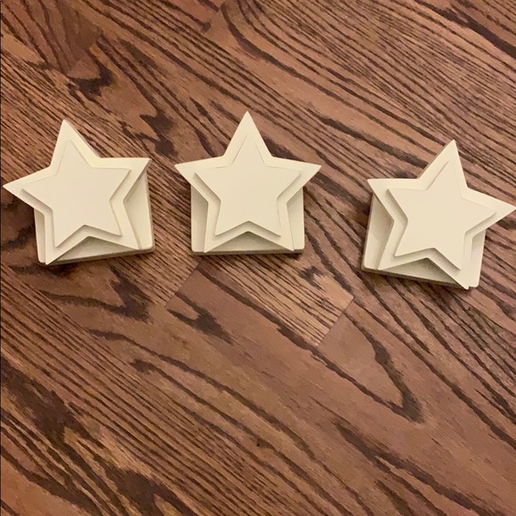 Cream Pottery Barn quilt clips stars 3 total